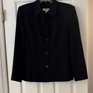 Chaus Women's Elegant Black Blazer